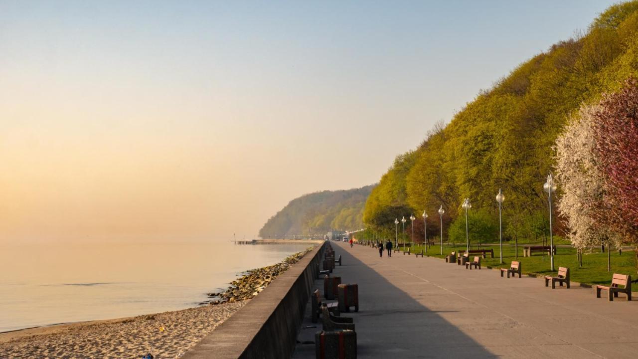 Plac Unii - Baltic Sands Premium Apartments Gdynia Exteriör bild
